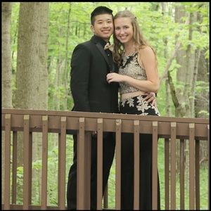 Prom dress , size 4 , few alterations